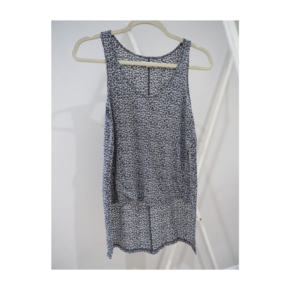 Silence + Noise High Low Hem Grey and White Tank Top, S